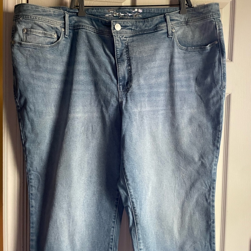 NWOT Seven 7 Women's Size 28 Mid-Rise Straight Jeans - Picture 7 of 15
